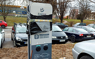 Samochody elektryczne coraz popularniejsze. W Olsztynie i Elblągu stanęło 140 stacji ładowania